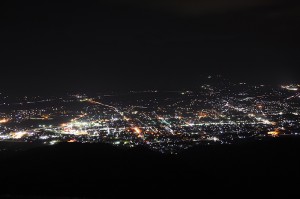 大町市鷹狩山展望台からの夜景